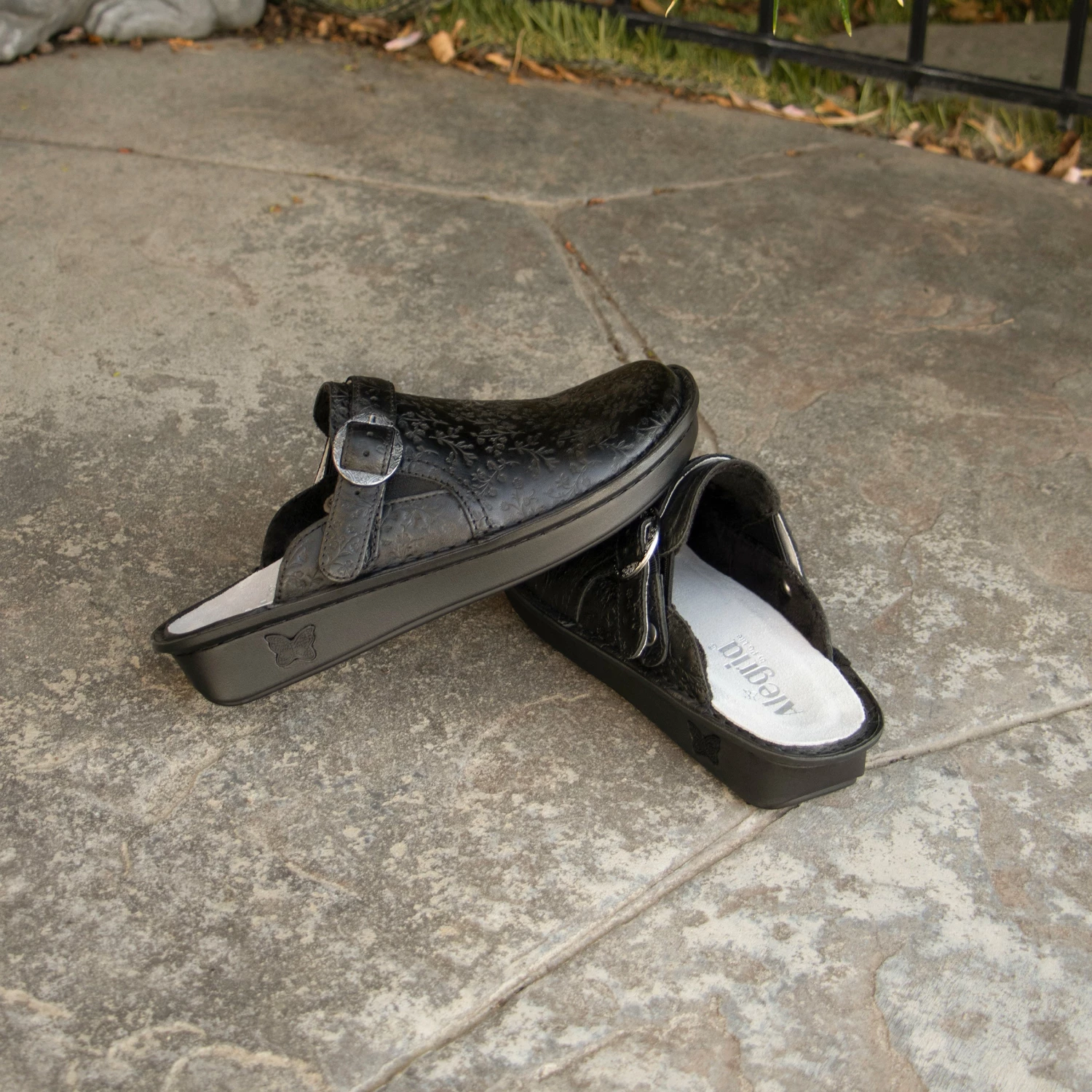 Shoes Bryn Dearest Clog 4 Shoes Bryn Dearest Clog - Image 2