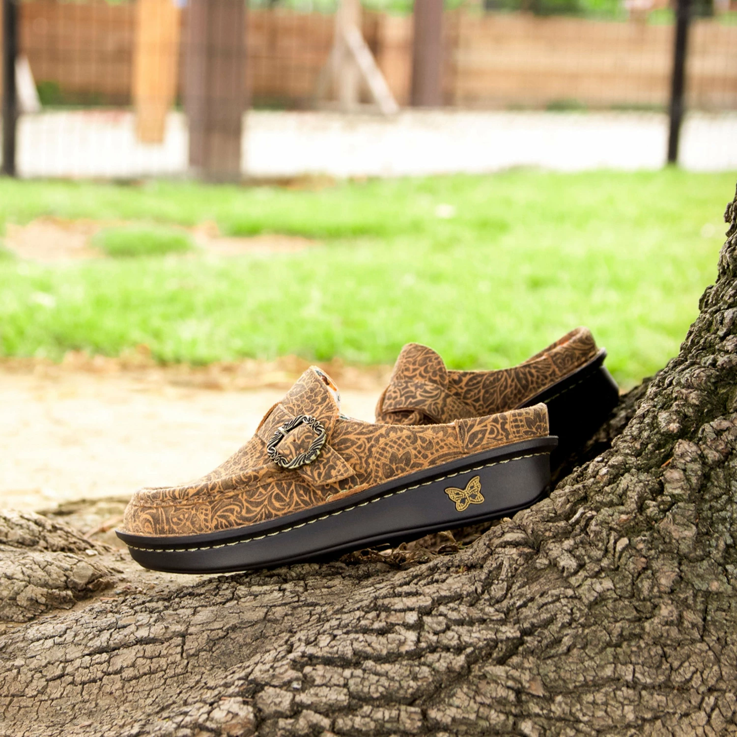 Brigid Freedom Rock Clog 4 Brigid Freedom Rock Clog - Image 2