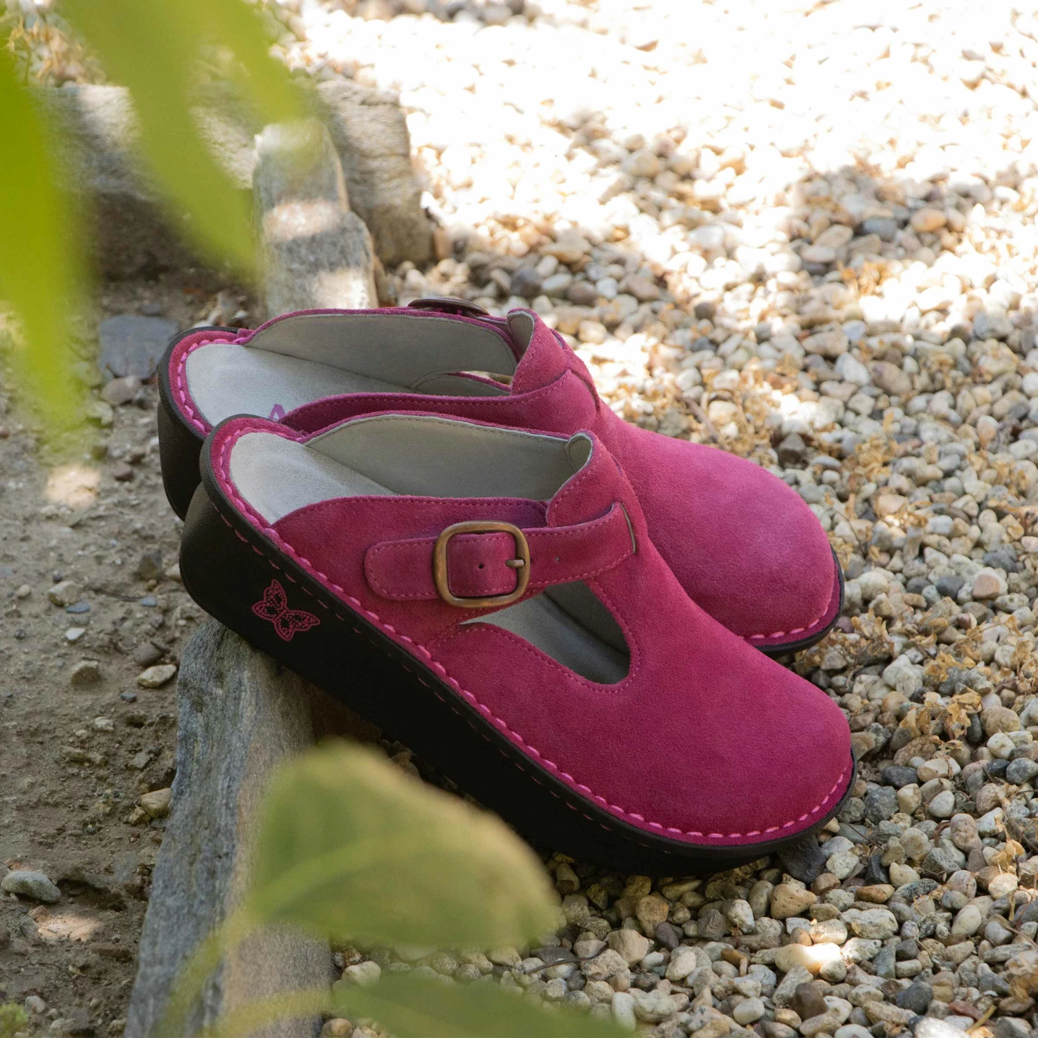 Shoes Classic Magenta Shoe 4 Shoes Classic Magenta Shoe - Image 2