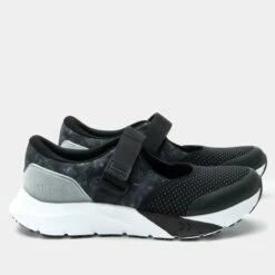 Atlis Poppy Pop Black Shoe 11 Atlis Poppy Pop Black Shoe -Deals Alegria Shoes Store ATL 6157 S2 9f212795 56f4 44fb 94b6 aeab00de2743