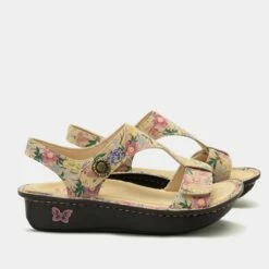 Kerri A Fine Romance Sandal 11 Kerri A Fine Romance Sandal -Deals Alegria Shoes Store KER 6102 S2 d14d9947 9684 427c b401 edf00b6279ca