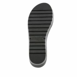 Morgyn Cherry Mirror Sandal -Deals Alegria Shoes Store MOR 257 S5