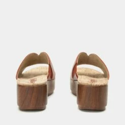 Triniti Garnet Sandal -Deals Alegria Shoes Store TRI 6107 S3 65e75af5 9c4c 4fba 9115 f201ccc75c4d